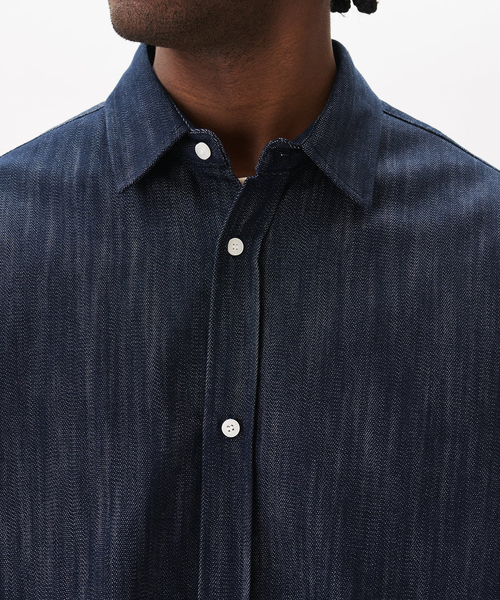 WISM(ウィズム)の「Estudio Niksen / エストゥディオ・ニクセン Shortsleeve Wide Shirt in(シャツ/ブラウス・メンズ・ネイビー・1/2)」の2枚目の写真