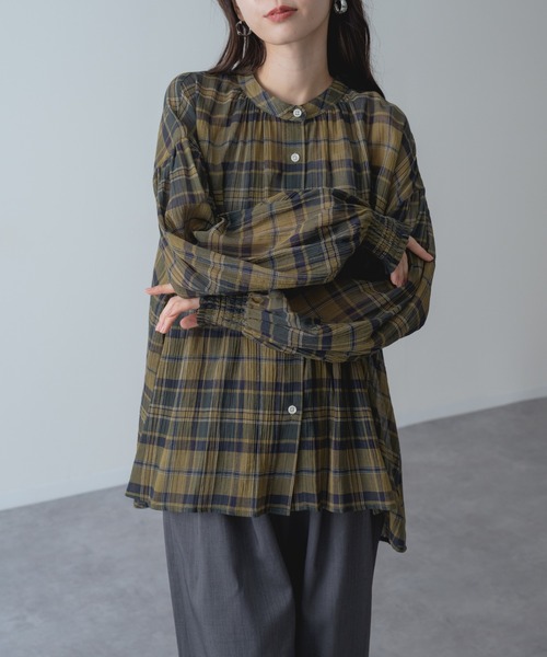 refinedworks(リファインドワークス)の「【refinedworks】袖まくりもサマになる! シアー チェック柄 バンドカラー ブラウス(シャツ/ブラウス・レディース・グレー/イエロー/ネイビー・FREE)」の13枚目の写真