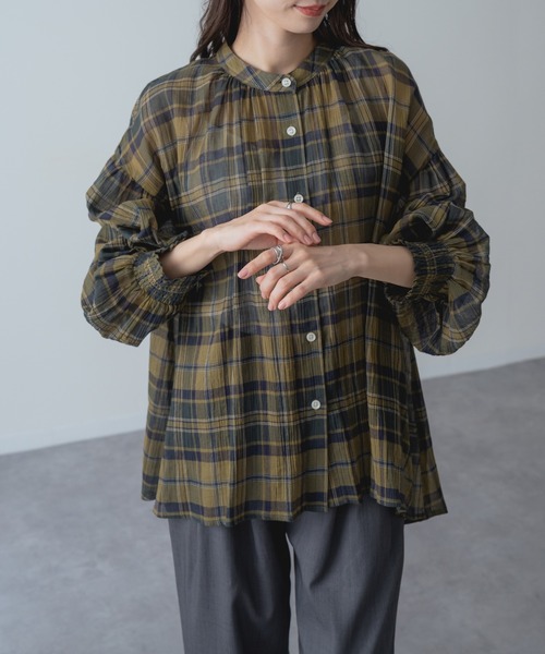 refinedworks(リファインドワークス)の「【refinedworks】袖まくりもサマになる! シアー チェック柄 バンドカラー ブラウス(シャツ/ブラウス・レディース・グレー/イエロー/ネイビー・FREE)」の14枚目の写真