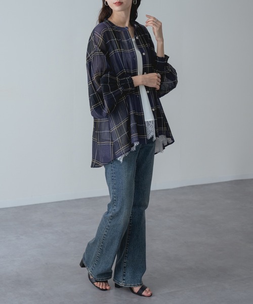 refinedworks(リファインドワークス)の「【refinedworks】袖まくりもサマになる! シアー チェック柄 バンドカラー ブラウス(シャツ/ブラウス・レディース・グレー/イエロー/ネイビー・FREE)」の16枚目の写真