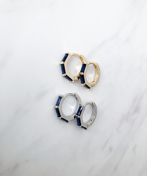 TIMELESS&THREE(タイムレスアンドスリー)の「バゲットカットビジューフープピアス(ピアス(両耳用)・レディース・ブラック/パープル/グリーン系/グリーン/パープル系/ピンク/ブルー/ブルー系/ネイビー系/ネイビー/ブラック系/ピンク系・FREE)」の19枚目の写真