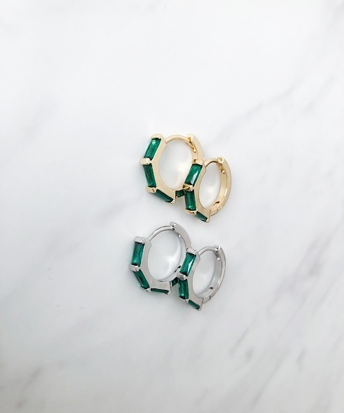 TIMELESS&THREE(タイムレスアンドスリー)の「バゲットカットビジューフープピアス(ピアス(両耳用)・レディース・ブラック/パープル/グリーン系/グリーン/パープル系/ピンク/ブルー/ブルー系/ネイビー系/ネイビー/ブラック系/ピンク系・FREE)」の20枚目の写真