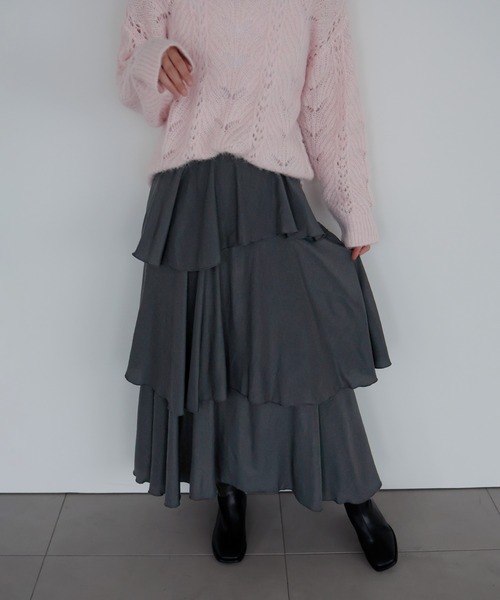 AMUU. PRECIEUSE(アムープレシューズ)の「ティアードフリルヘムスカート(スカート・レディース・オフホワイト/チャコールグレー/ブラック・FREE)」の10枚目の写真