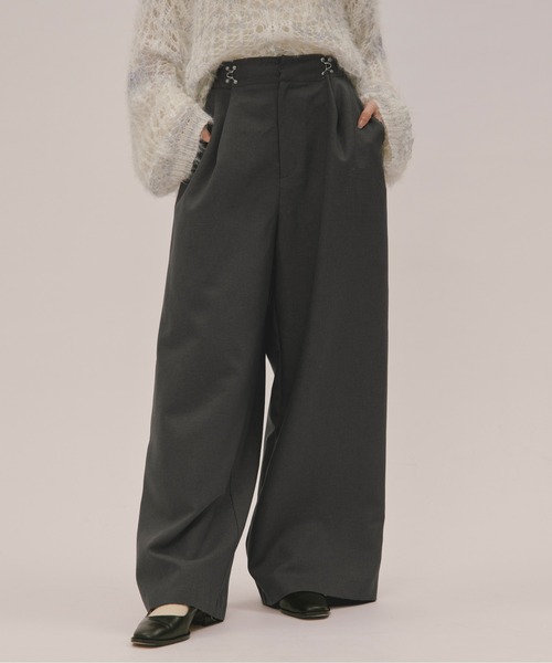 loin nuit(ロワンニュイ)の「waist hook slacks / ウエストホックスラックス(スラックス・レディース・ブラウン/ピンク/チャコールグレー・FREE/SMALL)」の17枚目の写真