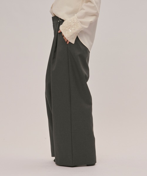loin nuit(ロワンニュイ)の「waist hook slacks / ウエストホックスラックス(スラックス・レディース・ブラウン/ピンク/チャコールグレー・FREE/SMALL)」の11枚目の写真