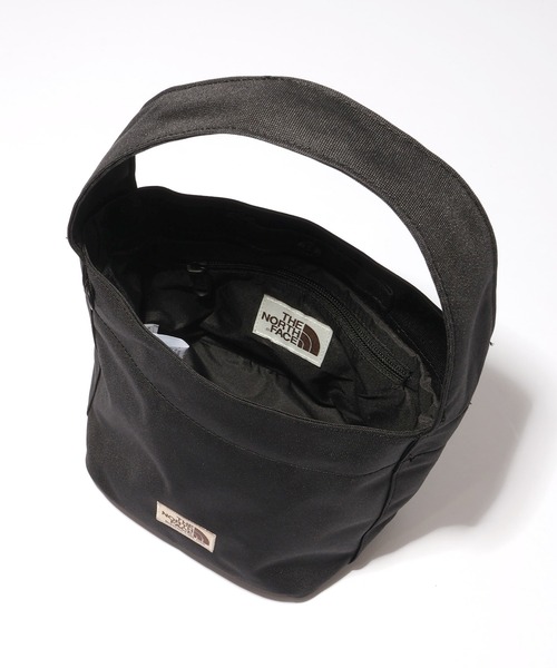 THE NORTH FACE(ザノースフェイス)の「【THE NORTH FACE/ザノースフェイス】WL TRIG BAG MINI / ハンドバッグ トリグバッグ ミニ(ハンドバッグ・レディース・ブラック・FREE)」の5枚目の写真