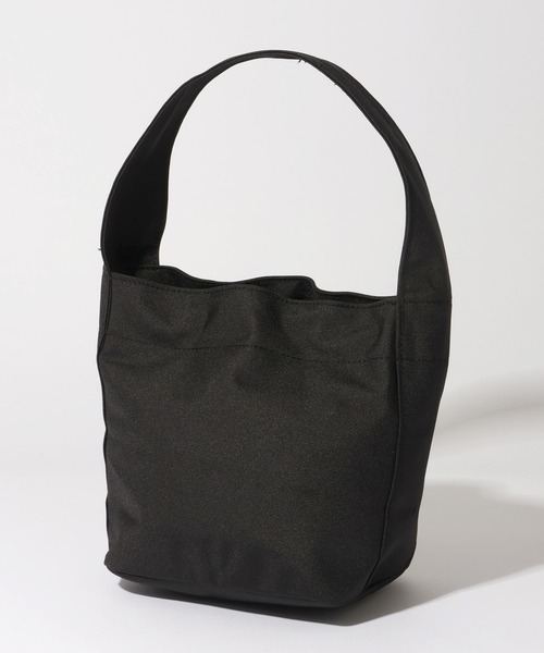 THE NORTH FACE(ザノースフェイス)の「【THE NORTH FACE/ザノースフェイス】WL TRIG BAG MINI / ハンドバッグ トリグバッグ ミニ(ハンドバッグ・レディース・ブラック・FREE)」の4枚目の写真