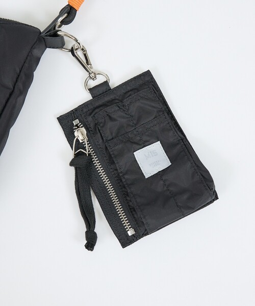 MIS(エムアイエス)の「【MIS / エムアイエス】ナイロンハンドバッグ / ユニセックス / MIS2625009(ハンドバッグ・メンズ・ブラック/カーキ・フリー)」の9枚目の写真