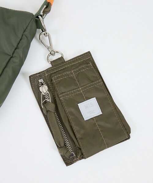 MIS(エムアイエス)の「【MIS / エムアイエス】ナイロンハンドバッグ / ユニセックス / MIS2625009(ハンドバッグ・メンズ・ブラック/カーキ・フリー)」の15枚目の写真