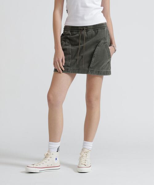 AVIREX(アヴィレックス)の「《NAVAL COLLECTION》POCKET DETAILE MINI SKIRT(スカート・レディース・チャコールグレー/カーキ/オリーブ系・F)」の3枚目の写真