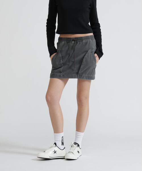 AVIREX(アヴィレックス)の「《NAVAL COLLECTION》POCKET DETAILE MINI SKIRT(スカート・レディース・チャコールグレー/カーキ/オリーブ系・F)」の1枚目の写真