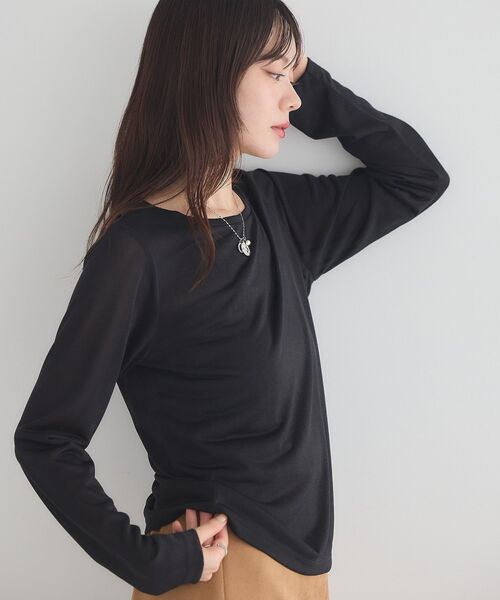 earth music&ecology(アースミュージックアンドエコロジー)の「シアーラメカットプルオーバー(Tシャツ/カットソー・レディース・ブラック/ブラウン/シルバー・FREE)」の6枚目の写真