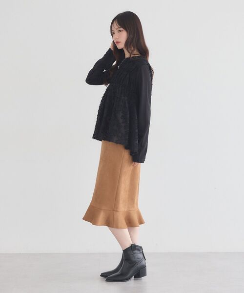 earth music&ecology(アースミュージックアンドエコロジー)の「シアーラメカットプルオーバー(Tシャツ/カットソー・レディース・ブラック/ブラウン/シルバー・FREE)」の9枚目の写真