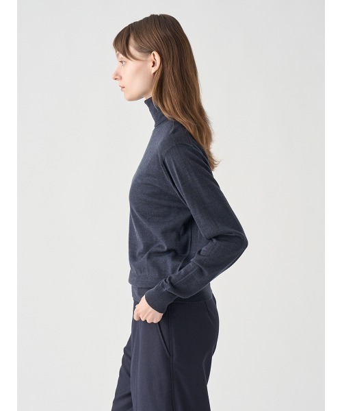 JOHN SMEDLEY(ジョンスメドレー)の「タートルネック長袖ニットプルオーバー(ニット/セーター・レディース・ダークグレー・S)」の4枚目の写真