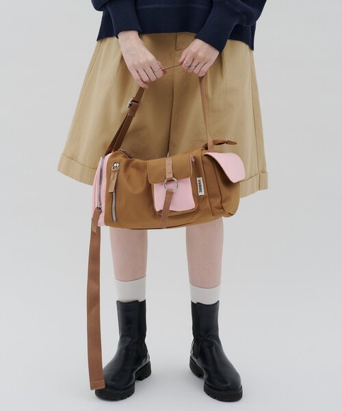 CIAOPANIC TYPY（チャオパニックティピー）の「【TYNNE.】撥水配色ポケットボストンショルダーバッグ（トートバッグ・レディース・カーキ/ブラック/ブラウン/キャメル・ONE SIZE）」の15枚目の写真