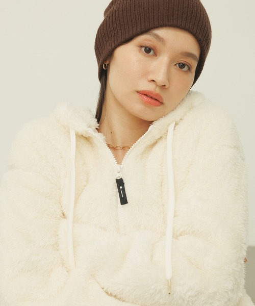 Champion(チャンピオン)の「【Champion(チャンピオン)】別注/シェルパフリースパーカー(その他アウター・レディース・ブラック/オフホワイト/ブラウン・FREE)」の16枚目の写真