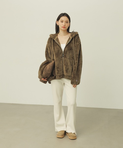 Champion(チャンピオン)の「【Champion(チャンピオン)】別注/シェルパフリースパーカー(その他アウター・レディース・ブラック/オフホワイト/ブラウン・FREE)」の17枚目の写真