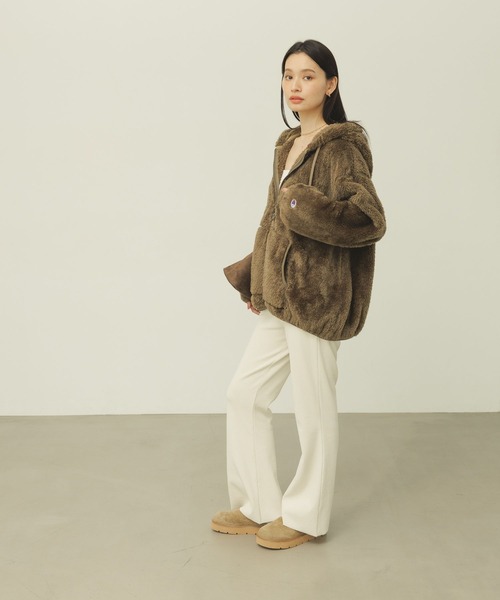 Champion(チャンピオン)の「【Champion(チャンピオン)】別注/シェルパフリースパーカー(その他アウター・レディース・ブラック/オフホワイト/ブラウン・FREE)」の19枚目の写真