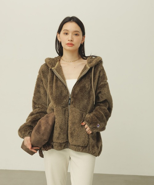 Champion(チャンピオン)の「【Champion(チャンピオン)】別注/シェルパフリースパーカー(その他アウター・レディース・ブラック/オフホワイト/ブラウン・FREE)」の11枚目の写真