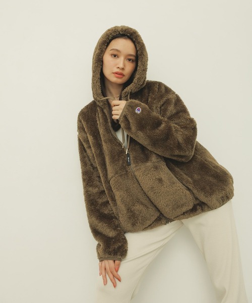 Champion(チャンピオン)の「【Champion(チャンピオン)】別注/シェルパフリースパーカー(その他アウター・レディース・ブラック/オフホワイト/ブラウン・FREE)」の8枚目の写真