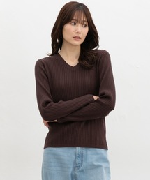 リブVネックニット