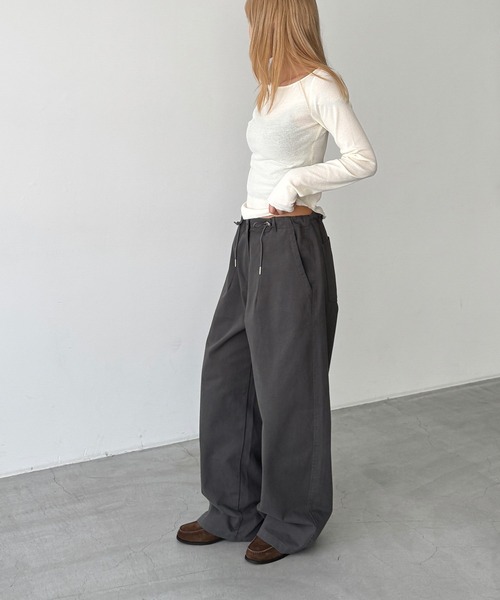 CANAL JEAN(キャナルジーン)の「El mar ベイカーワイドイージーパンツ(その他パンツ・レディース・チャコールグレー・ONE SIZE)」の3枚目の写真