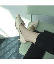 ROSSAN Vカット ベルト付き パンプス 牛革 ポインテッドトゥ エナメル ヒール5.5cm -WA9014 (2色)