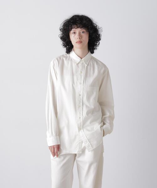 Y（ワイ）の「Ｙ /  [UNISEX] ORGANIC COTTON WASHER SATIN BD SHIRT（シャツ/ブラウス・メンズ・ネイビー/ホワイト・LARGE/MEDIUM）」の2枚目の写真
