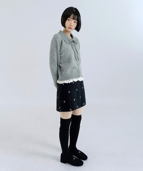 by muni:r(バイ ムニール)の「キャンディリボンレースカラーニットカーディガン/2026 AW COLLECTION(ニット/セーター・レディース・アイボリー/ピンク/グレー/レッド・FREE)」の16枚目の写真