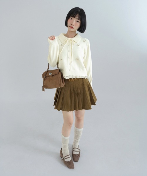 by muni:r(バイ ムニール)の「キャンディリボンレースカラーニットカーディガン/2026 AW COLLECTION(ニット/セーター・レディース・アイボリー/ピンク/グレー/レッド・FREE)」の9枚目の写真