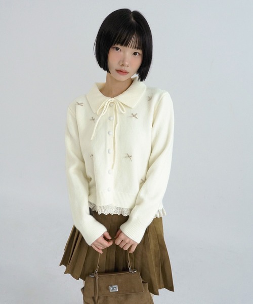 by muni:r(バイ ムニール)の「キャンディリボンレースカラーニットカーディガン/2026 AW COLLECTION(ニット/セーター・レディース・アイボリー/ピンク/グレー/レッド・FREE)」の11枚目の写真