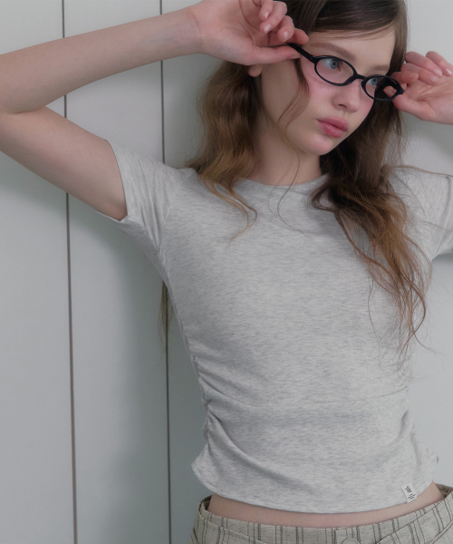TWEE(トゥウィー)の「グレートスリムシャーリング半袖Tシャツ(Tシャツ/カットソー・レディース・ライトグレー/ブラック/アイボリー・FREE)」の6枚目の写真
