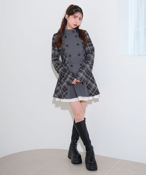 MAJESTIC LEGON(マジェスティックレゴン)の「ダブル釦配色チェックミニワンピ(ワンピース・レディース・グレー系その他/ブラウン系その他2・MEDIUM)」の11枚目の写真