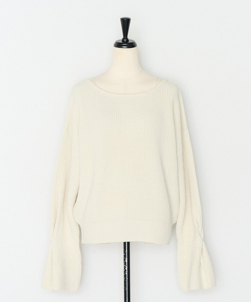 OFF-WHITE
