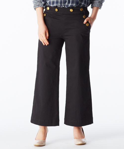 IEDIT（イディット）の「【股下丈が選べる】ミルブロウズ　ゴールドボタンがアクセントのアンクル丈ワイドマリンパンツ　（その他パンツ・レディース・ブラック/ネイビー/ベージュ/ホワイト・7/9/4/2/3/8/6/10/1/5）」の13枚目の写真