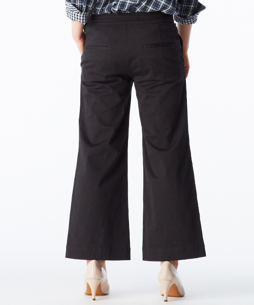 IEDIT（イディット）の「【股下丈が選べる】ミルブロウズ　ゴールドボタンがアクセントのアンクル丈ワイドマリンパンツ　（その他パンツ・レディース・ブラック/ネイビー/ベージュ/ホワイト・7/9/4/2/3/8/6/10/1/5）」の15枚目の写真