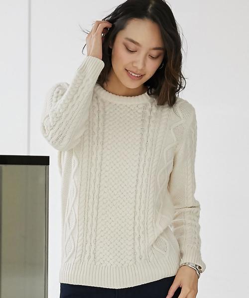 green label relaxing（グリーンレーベルリラクシング）の「CB HAMILTON ARAN C/N 5Gニット（ニット/セーター・レディース・オフホワイト/ライトグレー/ネイビー/レッド・40/38）」の2枚目の写真