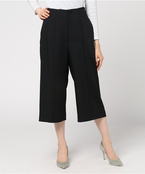 OKIRAKU（オキラク）の「【OKIRAKU】Wide cropped pants（その他パンツ・レディース・ネイビー/ブラック・FREE）」の2枚目の写真