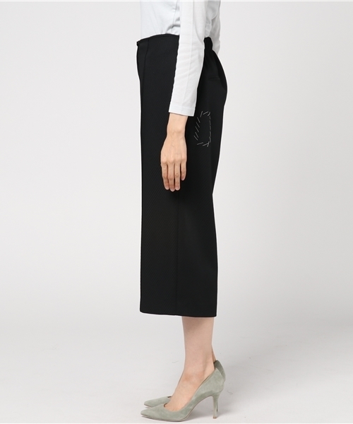 OKIRAKU（オキラク）の「【OKIRAKU】Wide cropped pants（その他パンツ・レディース・ネイビー/ブラック・FREE）」の4枚目の写真