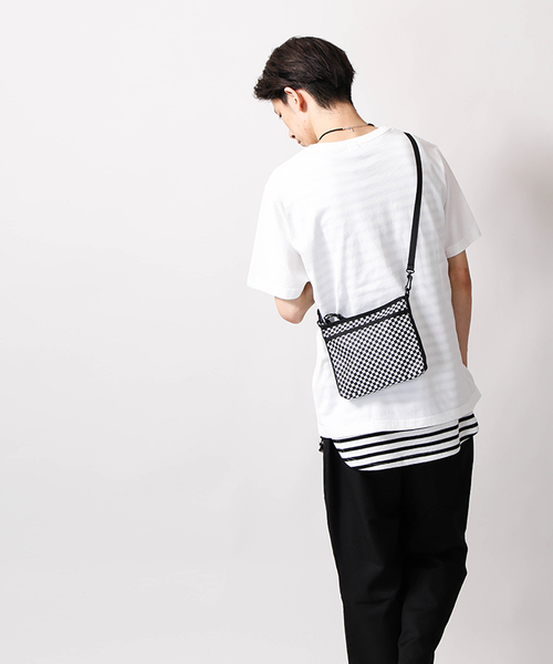 WEGO(ウィゴー)の「WEGO/ミニサコッシュ(ショルダーバッグ・メンズ・ブラック/オレンジ/その他1/ブルー・FREE)」の19枚目の写真