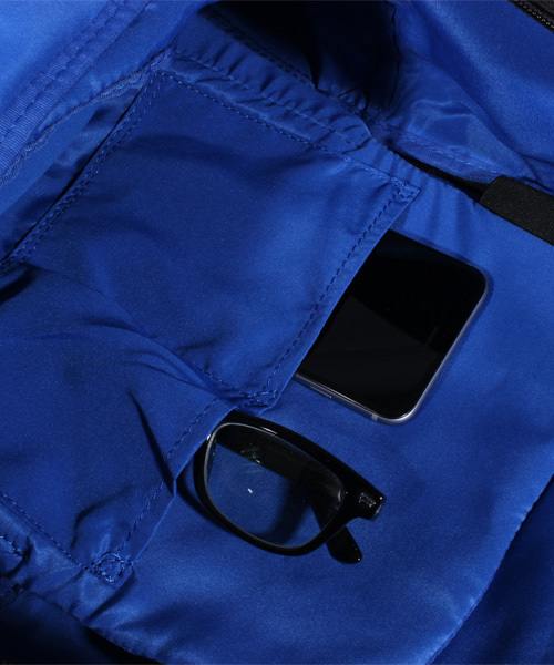 anello(アネロ)の「クレイジー 切替 リュックサック アウトドア anello(バックパック/リュック・メンズ・ネイビー/C/ブラック/B/レッド/A・FREE)」の15枚目の写真