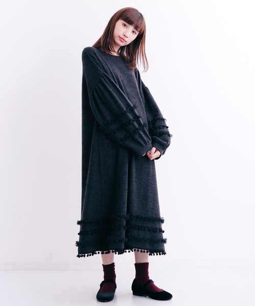 MERLOT(メルロー)の「ポンポンフリンジ×フリルラインワンピース1129(ワンピース・レディース・ブラック/オレンジ/アイボリー・FREE)」の8枚目の写真