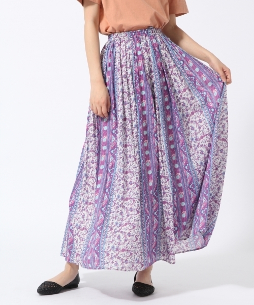 LOWRYS FARM（ローリーズファーム）の「ペイズリーマキシスカート　786673 （スカート・レディース・パープル/オレンジ・FREE）」の2枚目の写真