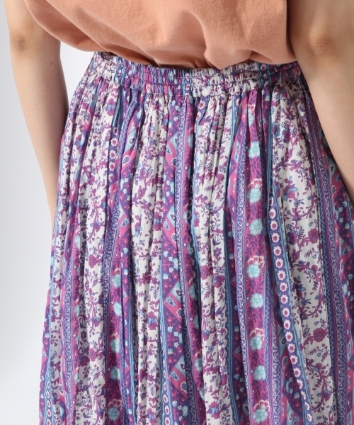 LOWRYS FARM（ローリーズファーム）の「ペイズリーマキシスカート　786673 （スカート・レディース・パープル/オレンジ・FREE）」の7枚目の写真