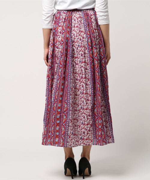 LOWRYS FARM（ローリーズファーム）の「ペイズリーマキシスカート　786673 （スカート・レディース・パープル/オレンジ・FREE）」の4枚目の写真