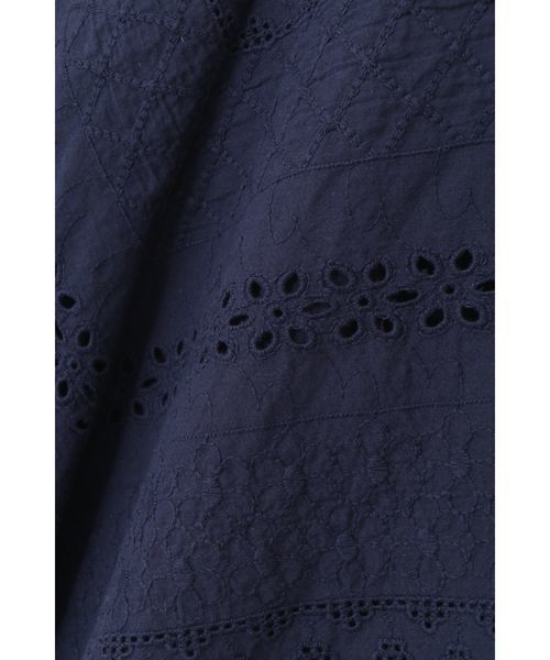 NATURAL BEAUTY BASIC（ナチュラルビューティーベーシック）の「エンブロイダリーブラウス（シャツ/ブラウス・レディース・ホワイト系その他/ネイビー/グリーン・MEDIUM）」の11枚目の写真