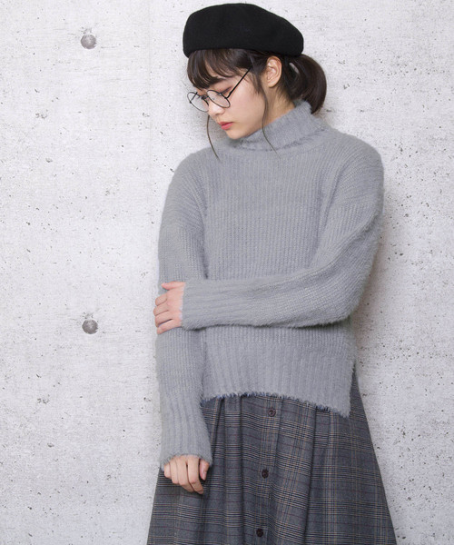 LUGG NAGG(ラグナグ)の「【Jewelobe/ ジュエローブ】タートルネック シャギーニット トップス(ニット/セーター・レディース・ホワイト/グレー/ピンク・FREE)」の2枚目の写真