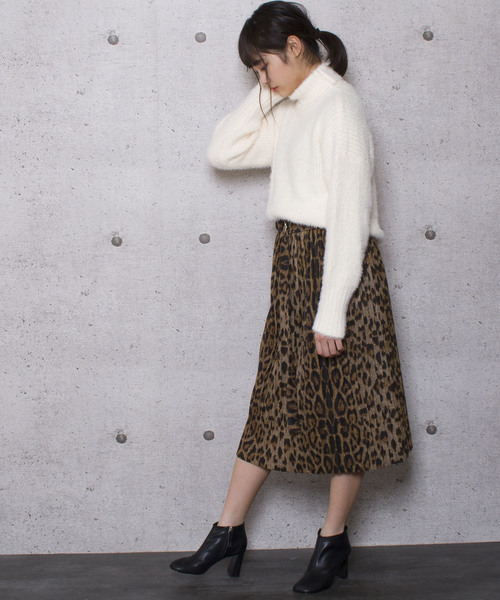 LUGG NAGG(ラグナグ)の「【Jewelobe/ ジュエローブ】タートルネック シャギーニット トップス(ニット/セーター・レディース・ホワイト/グレー/ピンク・FREE)」の5枚目の写真
