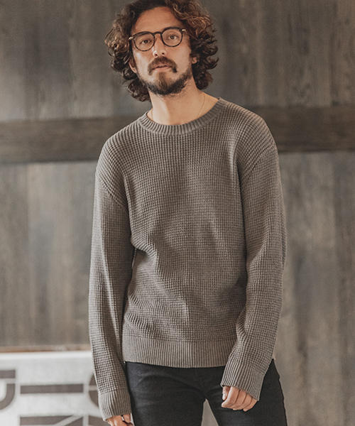 CAMBIO(カンビオ)の「mn1880-ルーズシルエットローゲージワッフルニット(ニット/セーター・メンズ・ブラック/グレー/オフホワイト/モカ・S/M/L)」の3枚目の写真