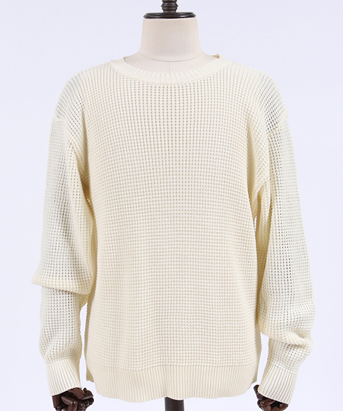 CAMBIO(カンビオ)の「mn1880-ルーズシルエットローゲージワッフルニット(ニット/セーター・メンズ・ブラック/グレー/オフホワイト/モカ・S/M/L)」の9枚目の写真